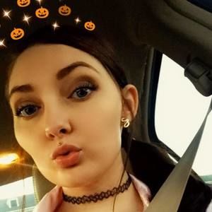 Meet your Posher, Lizzie